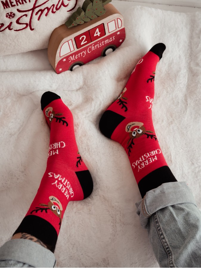 Men's Reindeer MERRY CHRISTMAS pattern socks...