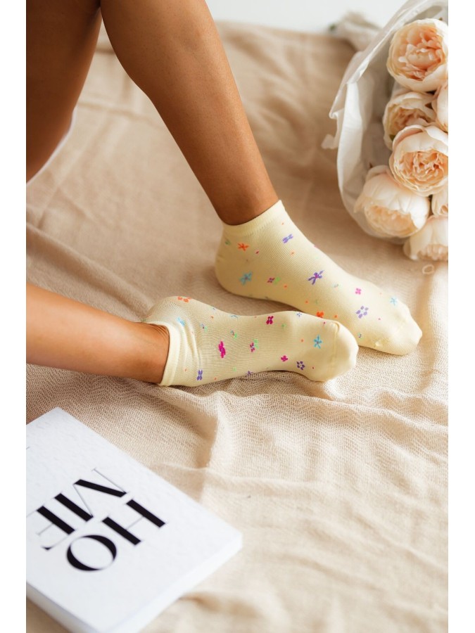 Stopki damskie Kwiatki 1146.002