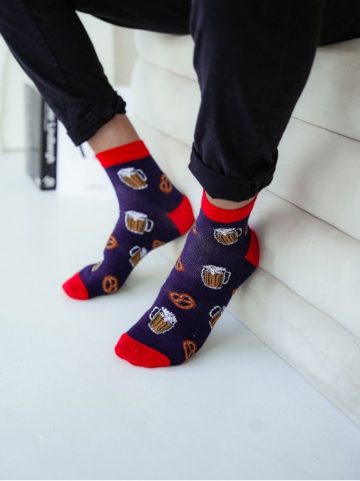 Men's Pints of beer & pretzels pattern short socks 1153.017