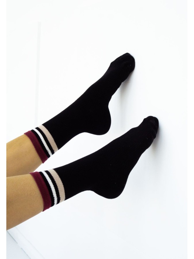 Women's ribbed socks with stripes 1313.001