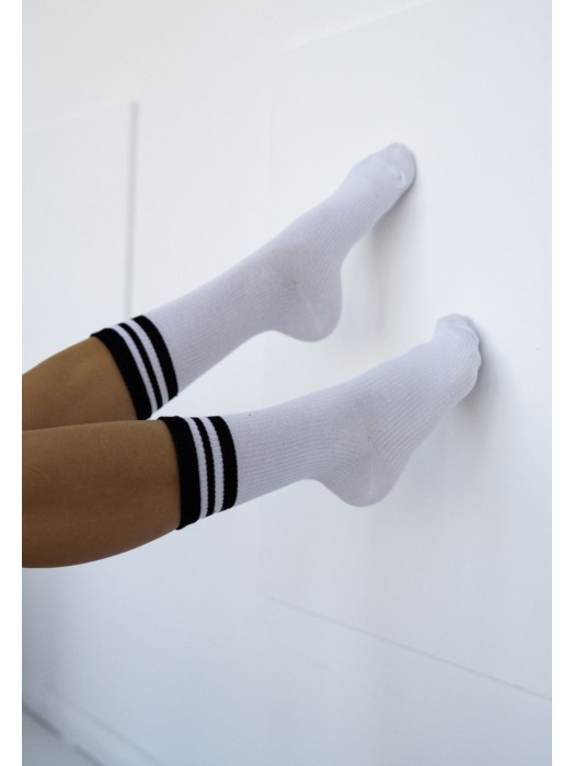 Women's ribbed socks with stripes 1313.001