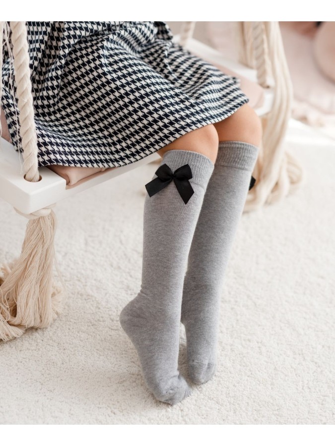 Kids' cotton knee socks with a bow