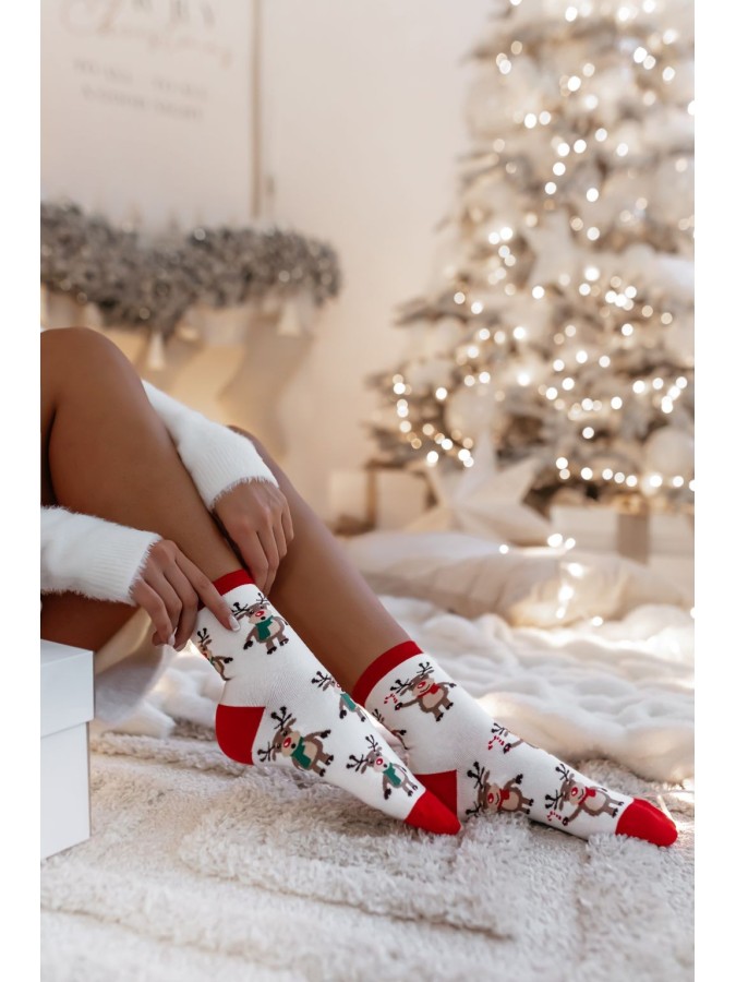 Women's Christmas Standing Reindeer pattern...
