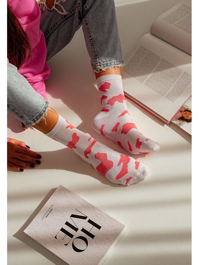 Women's Cow spots pattern socks 0200.104