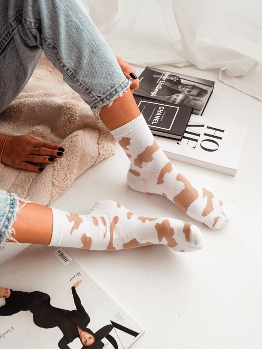 Women's Cow spots pattern socks 0200.104