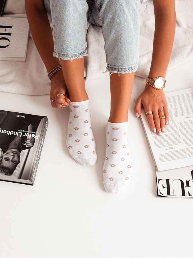 Women's Little Flowers pattern low ankle socks...