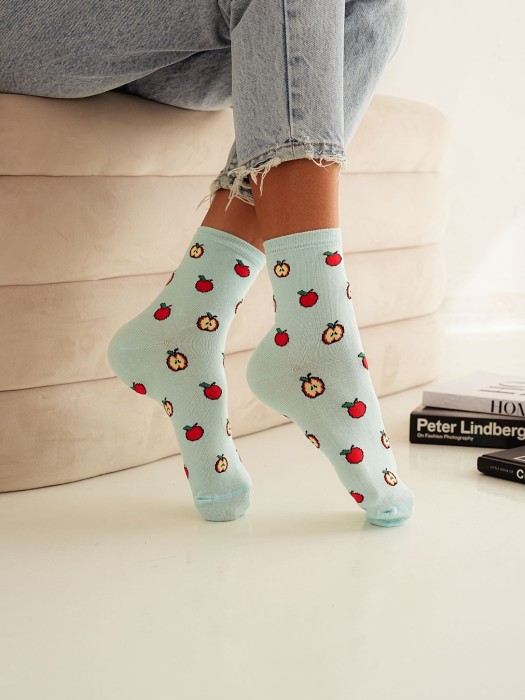 Women's Apples pattern socks 0200.108