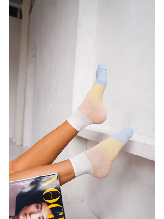 Women's Wide stripes pattern socks 0200.109