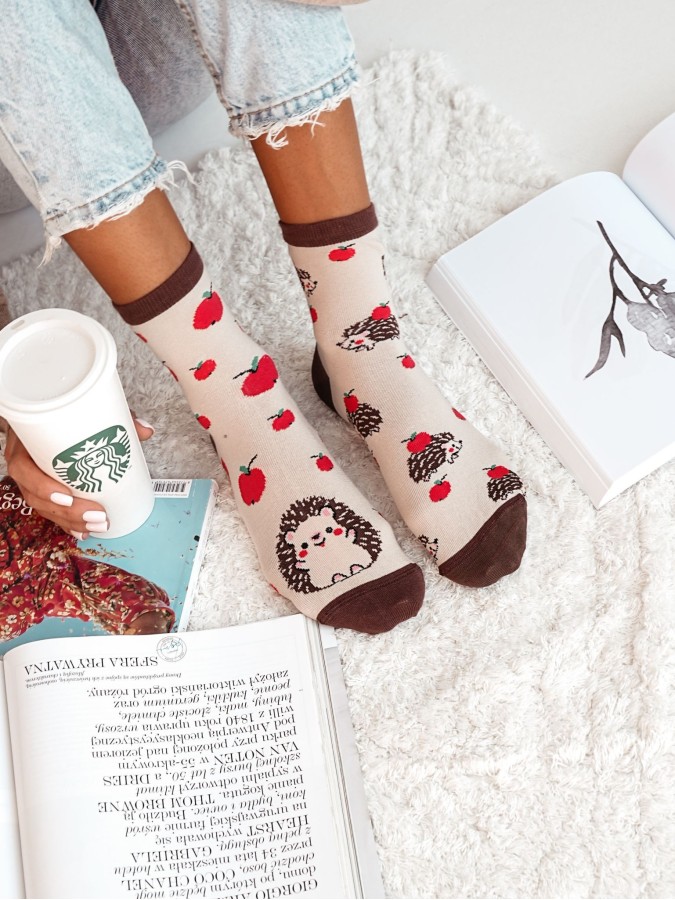 Women's Hedgehogs & Apples pattern socks 0200.122