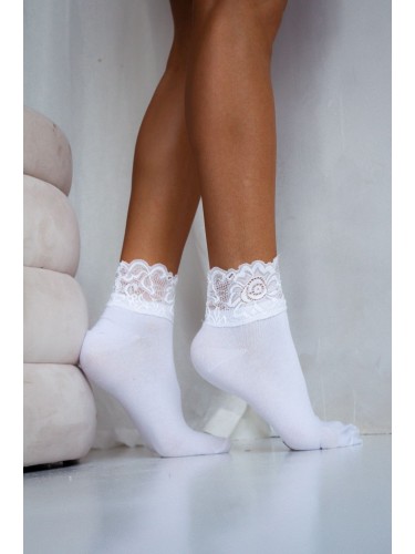Women's cotton socks with a wide lace top 1061