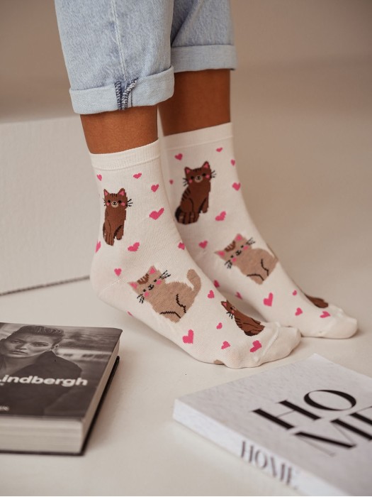 Women's 'Cute Cats & Little Hearts' pattern socks 0200.136