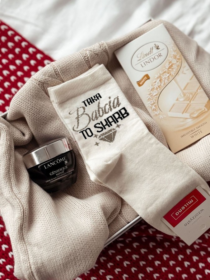 Women's "grandma is a treasure" pattern socks...