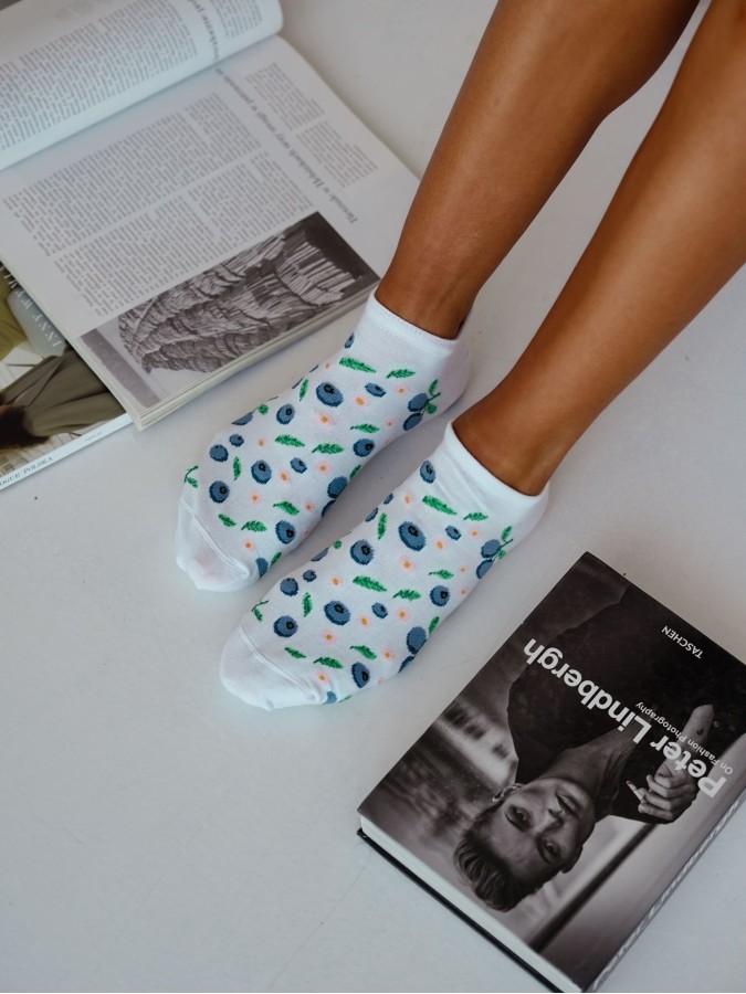 Women's Berries pattern low ankle socks 1146.075