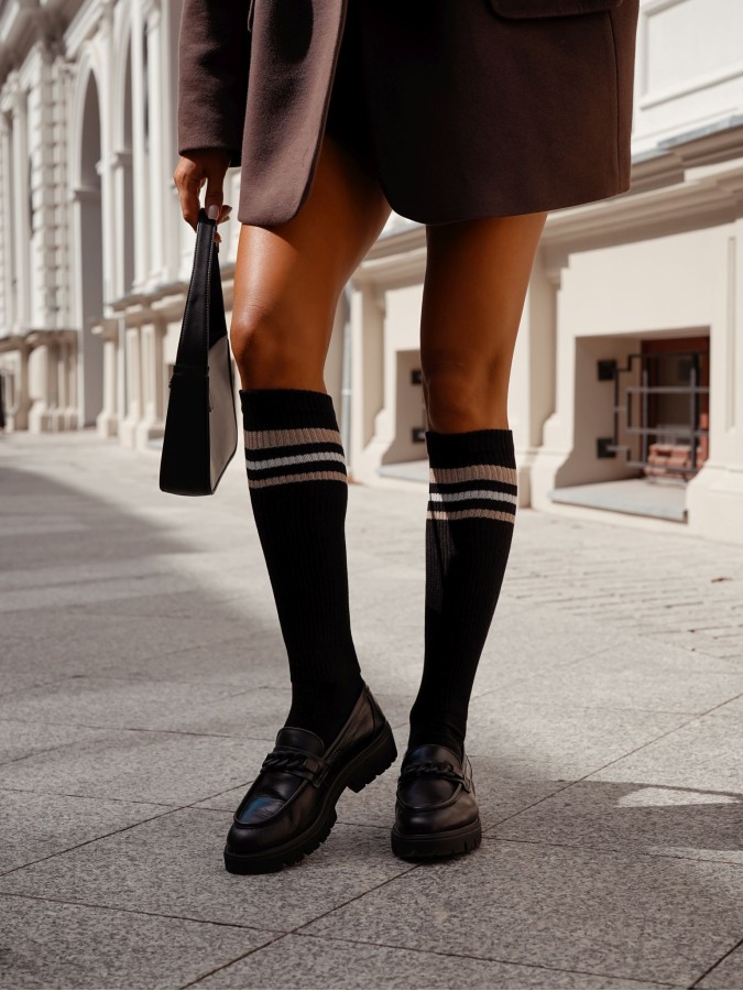 Women's ribbed knee socks with stripes 1610.001