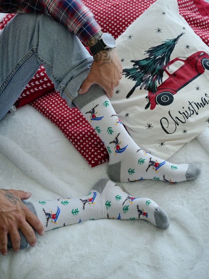 Men's Christmas 'Reindeer Skiing' pattern socks...