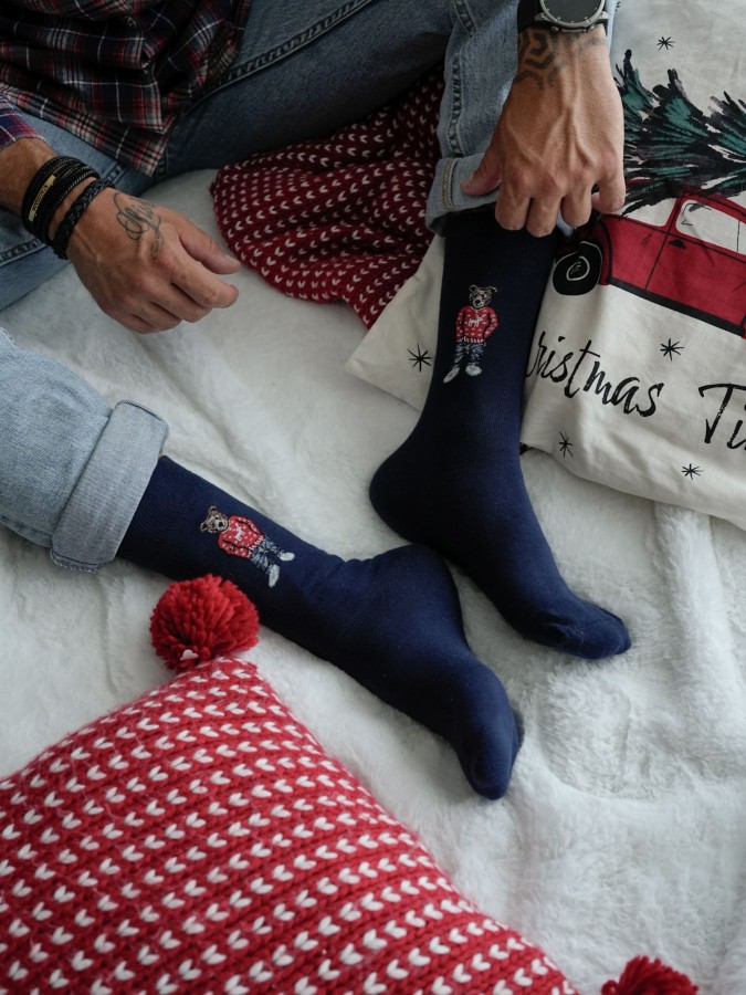 Men's Smarty Bear in a sweater pattern socks...