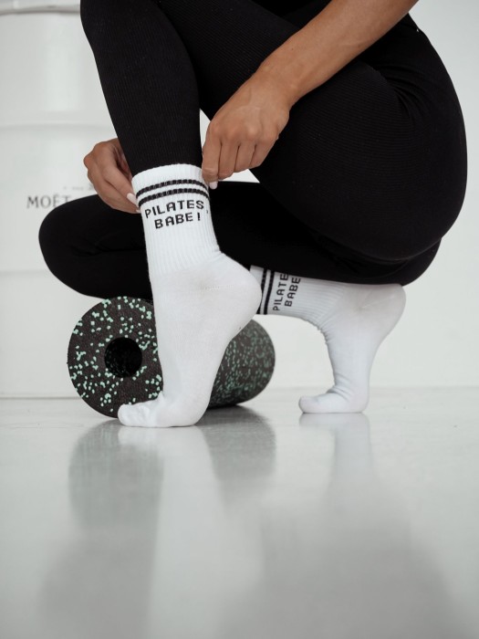 Women's PILATES, BABE! pattern socks 0200.189