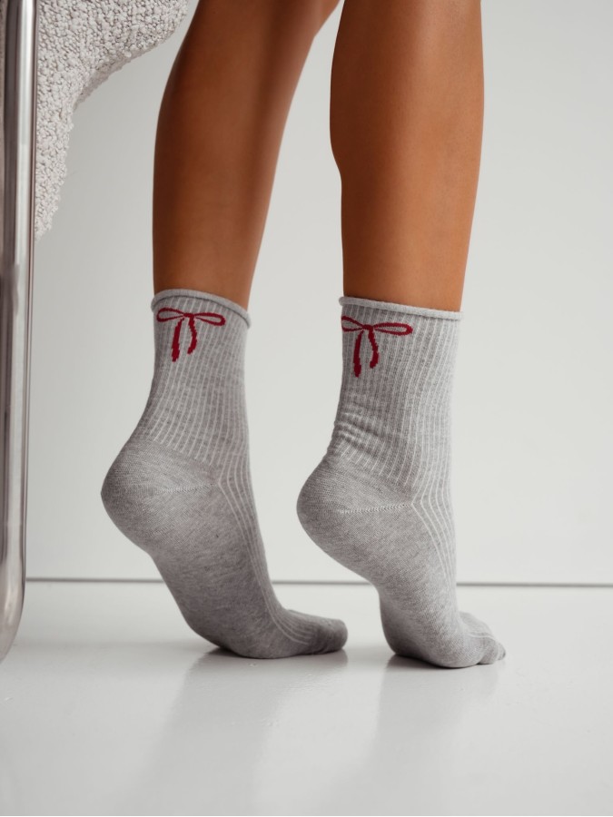 Women's bandless ribbed socks with a bow 0200.193