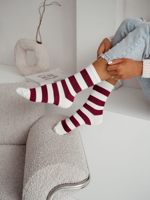 Women's wide stripes pattern socks 0200.194