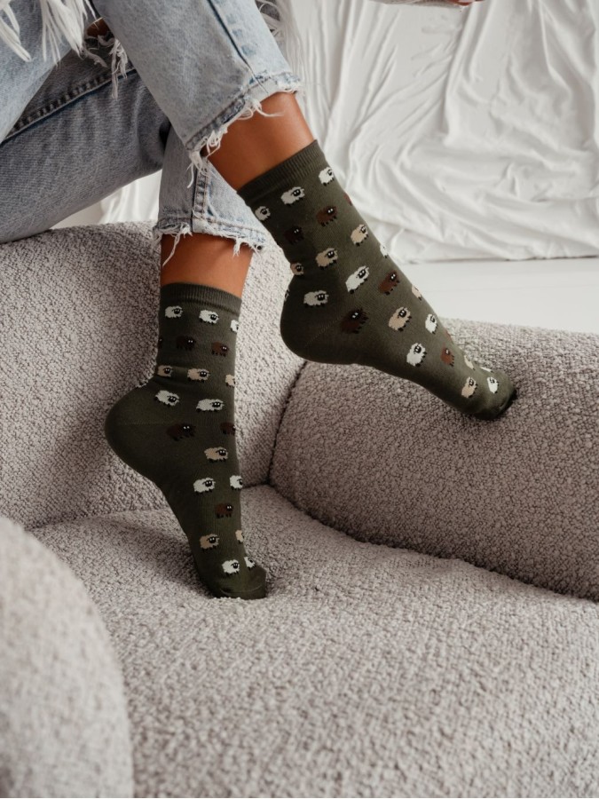 Women's Sheep pattern socks 0200.188