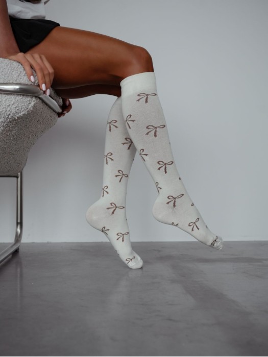 Women's knee-high socks with bows 0248.016