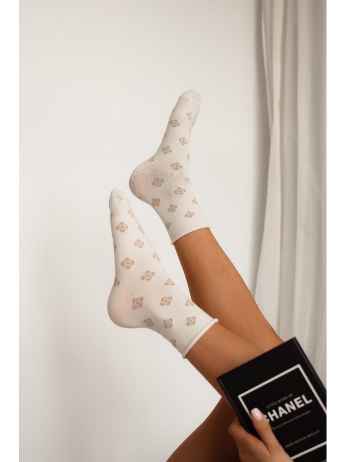 Women's bandless socks with a pattern 0200.018