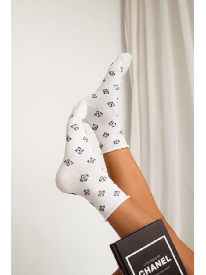 Skarpetki damskie bezuciskowe wzorek 0200.018