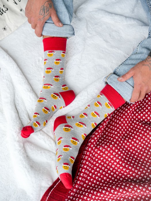 Men's Christmas Emoji pattern socks 1290.007