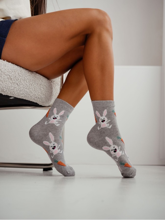 Women's Rabbits & Carrots pattern socks 0200.218