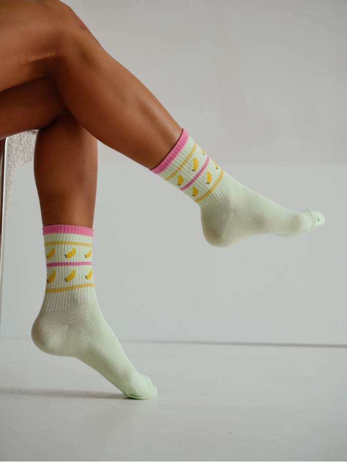 Women's Bananas pattern socks 0200.234