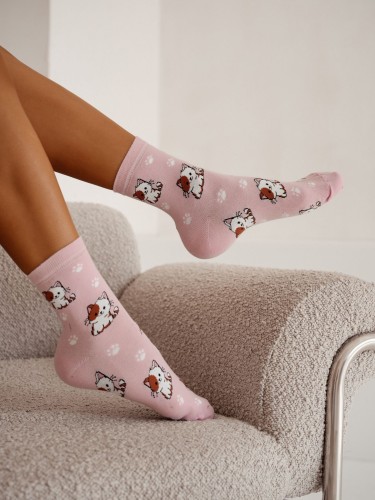 Women's Small Cats pattern socks 0200.236