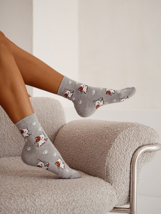 Women's Small Cats pattern socks 0200.236