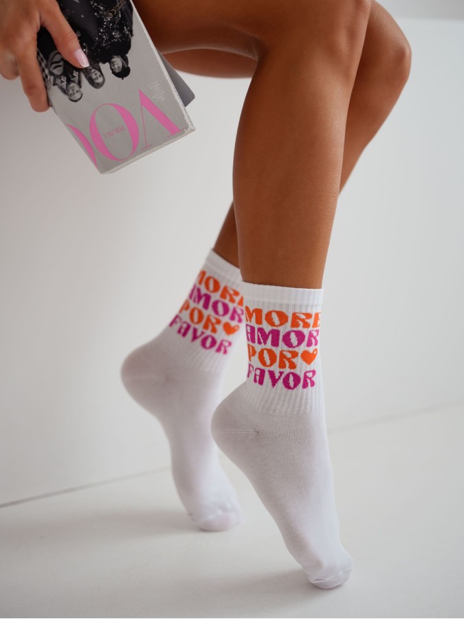 Women's 'MORE AMOR POR FAVOR' pattern socks...
